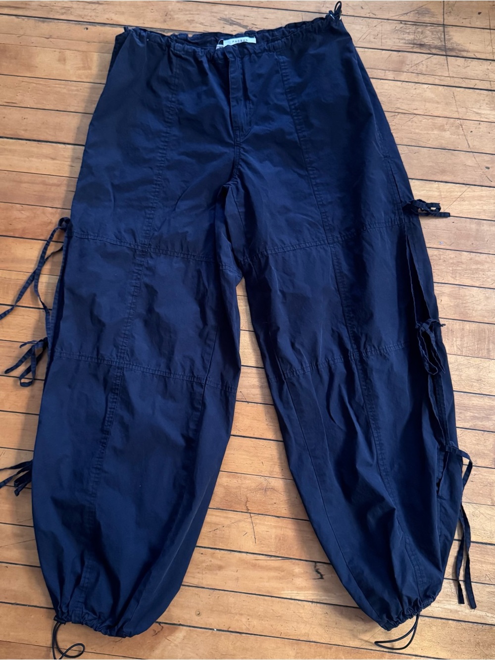 PacSun Black Parachute-Style Pants black open sides with tie size medium